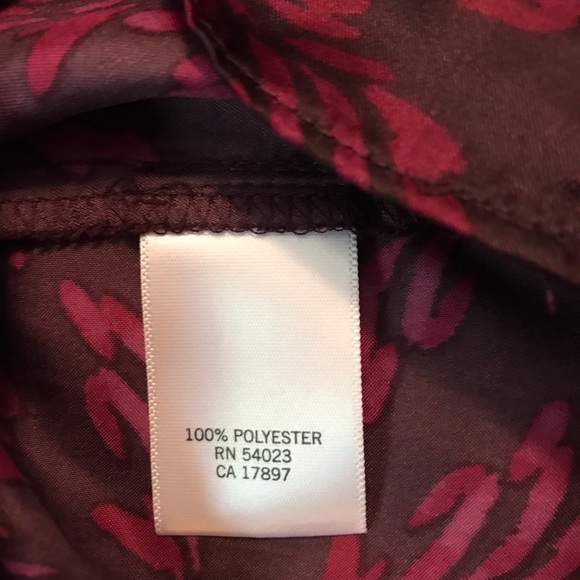 Banana Republic sleeveless blouse with attached scarf - Picture 9 of 10